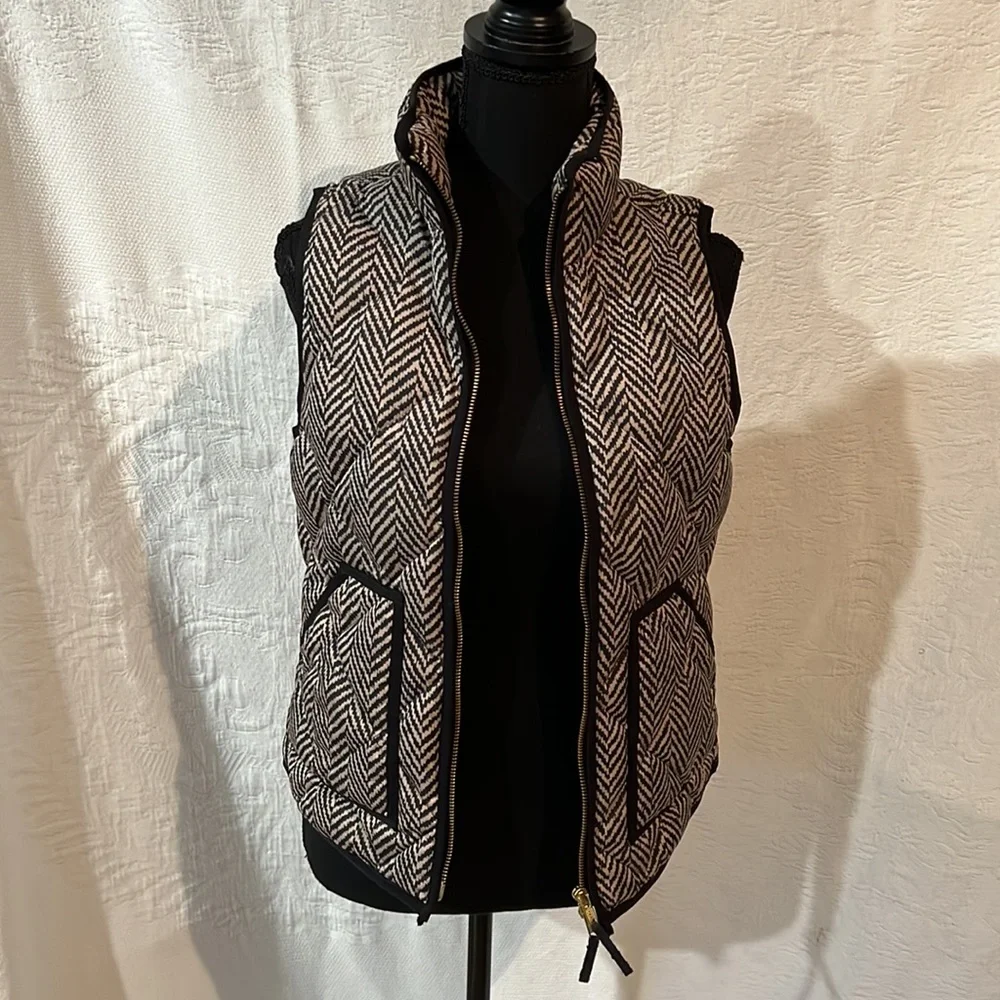 J Crew puffer vest, size extra‎ small